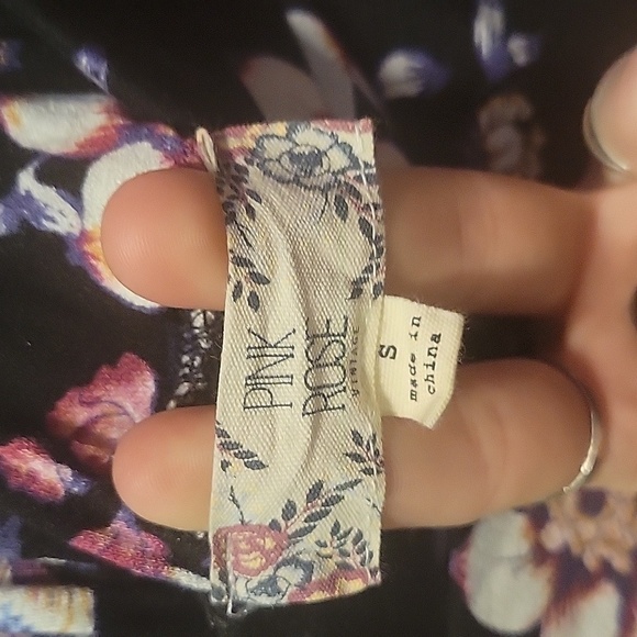 Pink Rose Women's Black And Floral Wide Leg Flowy Pants Size Small - Picture 5 of 7